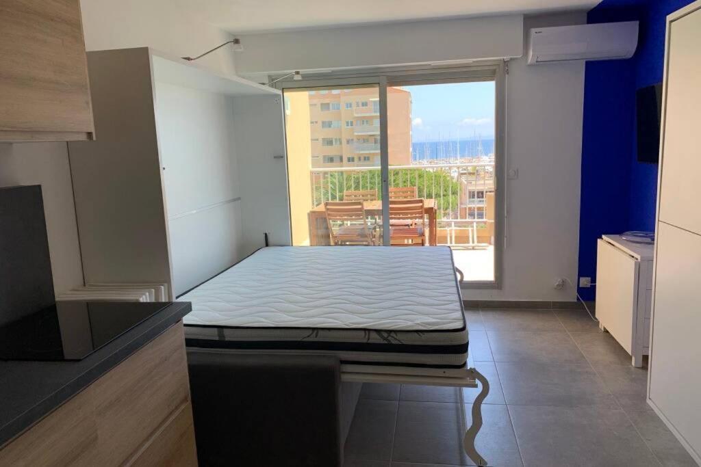L'Effet Mer, Duplex Sur Le Port Avec Ses 2 Terrasses Vue Mer Hyères Zewnętrze zdjęcie